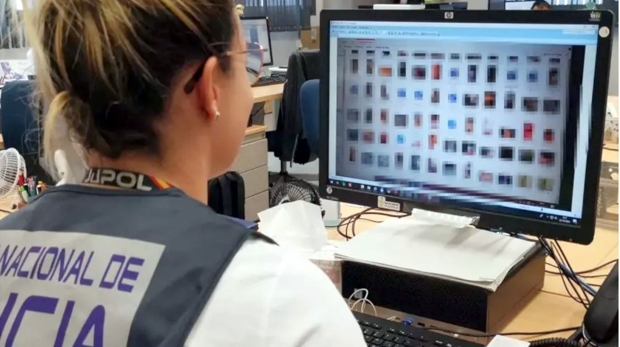 Detienen a 16 personas, una de ellas en Lugo y otra en Pontevedra, por distribuir contenidos de agresiones sexuales a menores