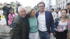 Yolanda D�az con su padre, Suso D�az, y el candidato de Por Coru�a, Jos� Manuel Sande