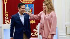 El alcalde de Ferrol, Jos� Manuel Rey Varela, y la regidora de Nar�n, Mari�n Ferreiro, el pasado d�a 11, cuando anunciaron el convenio para el saneamiento.