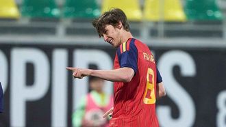 El futbolista del Celta Fer L�pez, celebrando su gol ante Chipre con la selecci�n espa�ola sub-21.
