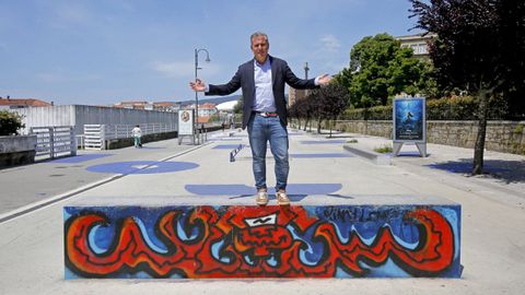 Rafa Dom�nguez, durante la campa�a de las elecciones municipales del 2023, en la avenida de Reina Victoria