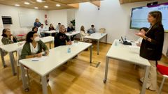 Encuentro de la alcaldesa con los funcionarios para hablar sobre la encuesta