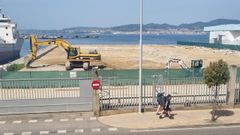 Maquinaria sobre la ampliaci�n, el pasado viernes.