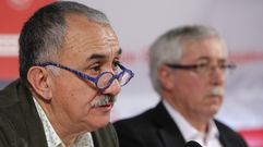 Pepe �lvarez, de UGT, en primer t�rmino, junto a Ignacio Fern�ndez Toxo, de CC. OO.