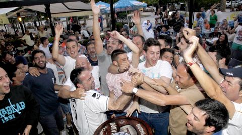 CLUB DE F�TBOL NOIA CELEBRA EL ASCENSO A TERCERA DIVISI�N 