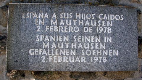Placa memorial en recuerdo de los muertos espa�oles en Mauthausen