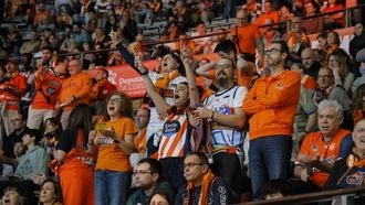La afici�n del Leyma durante un partido en el Coliseum.