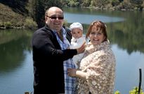 <span lang= es-es >El caso de Negueira de Mu�iz</span>. Este a�o se bautiz� a Hugo Bra�a Dur�n, hijo de Elia Dur�n y Jos� Manuel Bra�a, alcalde. Se trata del primer ni�o bautizado en Entralgo desde hace 26 a�os.