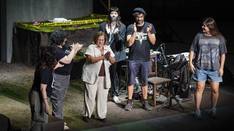 Feroz pone en escena  A Fortaleza , en el marco de la MIT de Ribadavia. 