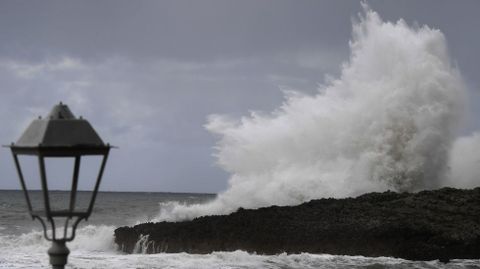 Olas en Llanes