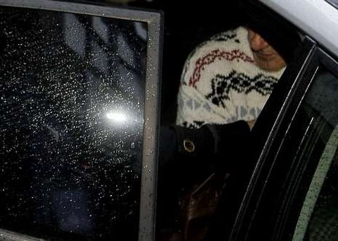 Jos� �ngel C., en el interior de un coche policial poco antes de declarar en los juzgados.