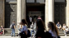 Entrada de la Facultad de Medicina de la USC, en una imagen de archivo