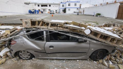 El temporal Bernard deja dos muertos, siete heridos y miles de avisos causados por el viento huracanado