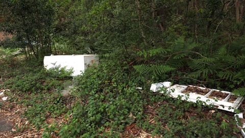 VERTEDEROS  INCONTROLADOS EN LA COMARCA DEL BARBANZA