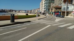 Imagen del paseo de Silgar, en Sanxenxo, sin apenas gente ni tr�fico rodado