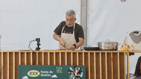 Primer d�a de la Feira do Queixo de San Sim�n da Costa en Vilalba