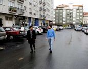 Rey Varela y Borja Carro, ayer en la calle Colombia. 