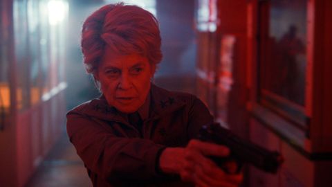 Linda Hamilton es la doctora Kay en Stranger Things