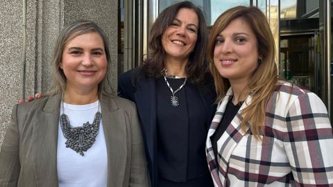 Mila, jefa de taller del Grupo Nogar; Alsira, capitana de la Marina Mercante, y Belén, armadora de pesca.
