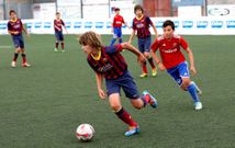 Foto del encuentro entre el Bar�a y el Luis Calvo en la edici�n del a�o pasado. 