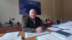 Carlos Vilela, uno de los constructores y promotores hist�ricos lucenses, en el despacho de su oficina en la calle Alza