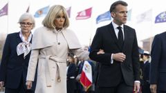 Macron y su esposa en su visita al Corea del Sur