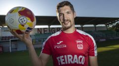 Alberto Freire, este viernes por la tarde en las instalaciones del Garc�a Calvo de Negreira, resume la gran campa�a de su equipo.
