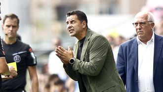 El entrenador del Girona, M�chel S�nchez, en el partido de ida frente al Celta en Bala�dos.
