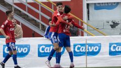 Iago Novo, Dar�o Germil y Marru celebran el gol de este �ltimo frente a la Gimn�stica Segoviana