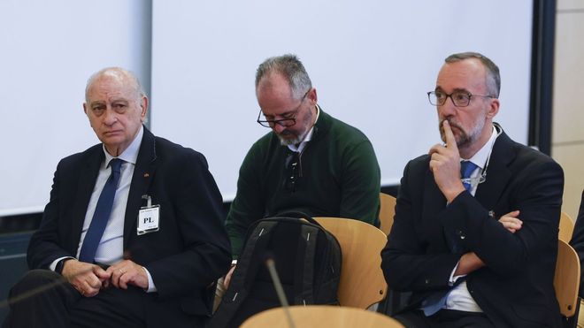 El exministro del Interior con el PP, Jorge Fern&aacute;ndez D&iacute;az, a la izquierda, y su n&uacute;mero dos, Francisco Mart&iacute;nez, exsecretario de Estado de Seguridad, a la derecha. 