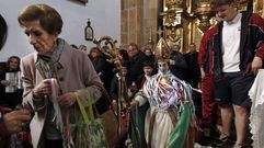 La tradici�n religiosa dice que las cintas de San Blas protegen contra los males de garganta