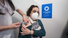 La administraci�n masiva de la vacuna en Lugo en im�genes