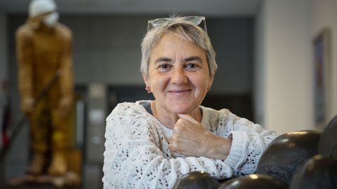Mabel Marijuán Angulo, doctora en Medicina y profesora de Bioética, participó en la jornada de Bioética del Chuac celebrada en la Fundación M.ª José Jove