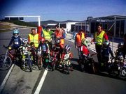 Los ocho pilotos de la escuela, entrenan provisionalmente en Valga.