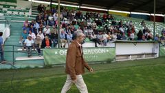 El presidente del Arenteiro, Argimiro Marnotes, inform� a todos los socios del club sobre la situaci�n actual de la entidad en una reuni�n en Espi�edo