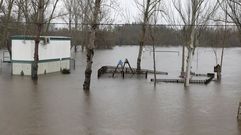 El r�o T�mega inund� el �rea recreativa de Rabal (en el Concello de O�mbra) en diciembre
