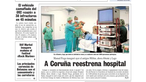 Portada de La Voz de Galicia de la inauguraci�n del Hospital Abente y Lago, antiguo Hospital Militar, celebrada el 18 de abril del 2001