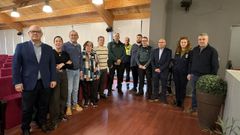 El subdelegado Eladio Santos, primero izquierda, con representantes de Concellos del oriente ourensano para coordinar la seguridad de cara al eclipse del 12 de agosto.