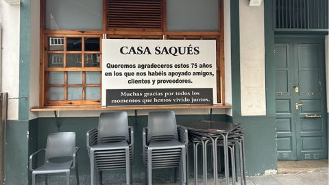 El cartel de despedida de Casa Saqu�s.