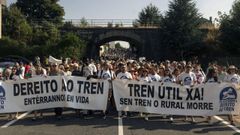 Manifestacin celebrada en A Gudia el pasado 2 de agosto convocada por la plataforma Dereito ao tren