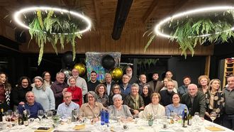 A vimiancesa, no centro, estivo rodeada de familiares, excolegas de profesi�n e amigos