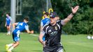 Juli�n Calero, en uno de los primeros entrenamientos de la temporada