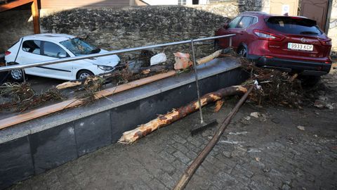 Destrozos causados por la tromba de agua en Viveiro