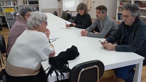 Concejales de Ferrol en Com�n se reunieron con integrantes de la Asociaci�n de Vecinos de Ferrol Vello.