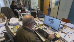 Imagen de archivo de funcionarios del Concello de Teo. El plan tambi&eacute;n incluye la adaptaci&oacute;n de los ayuntamientos a la nueva realidad de la IA