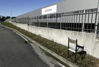 El r�tulo del grupo brit�nico ha desplazado al de Lantero, todo un s�mbolo ca�do, en la f�brica. 