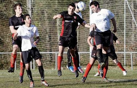La derrota de ayer mantiene a los jugadores del Ferreira en el fondo de la tabla.