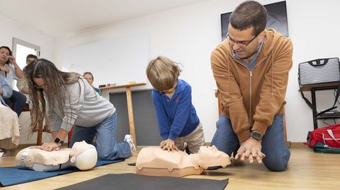 Formaci�n en reanimaci�n cardiopulmonar, este pasado s�bado, en A Brea 