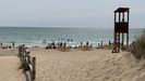 La playa de A Lanzada, este viernes por la tarde, ya con socorristas. 