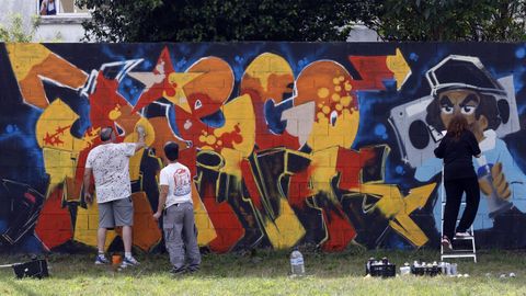 El festival vuelve a llenar de vida y color el barrio alto